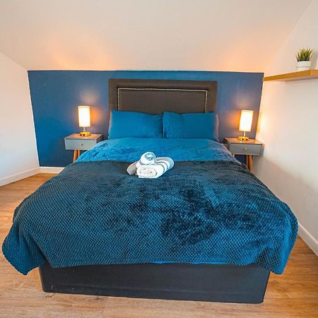 Private And Spacious 2 Bedroom House - Free Parking! Cardiff Ngoại thất bức ảnh