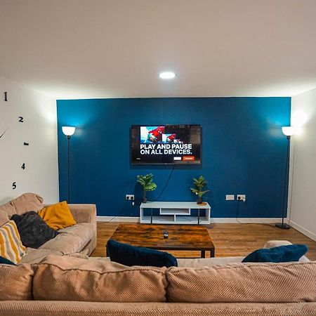 Private And Spacious 2 Bedroom House - Free Parking! Cardiff Ngoại thất bức ảnh