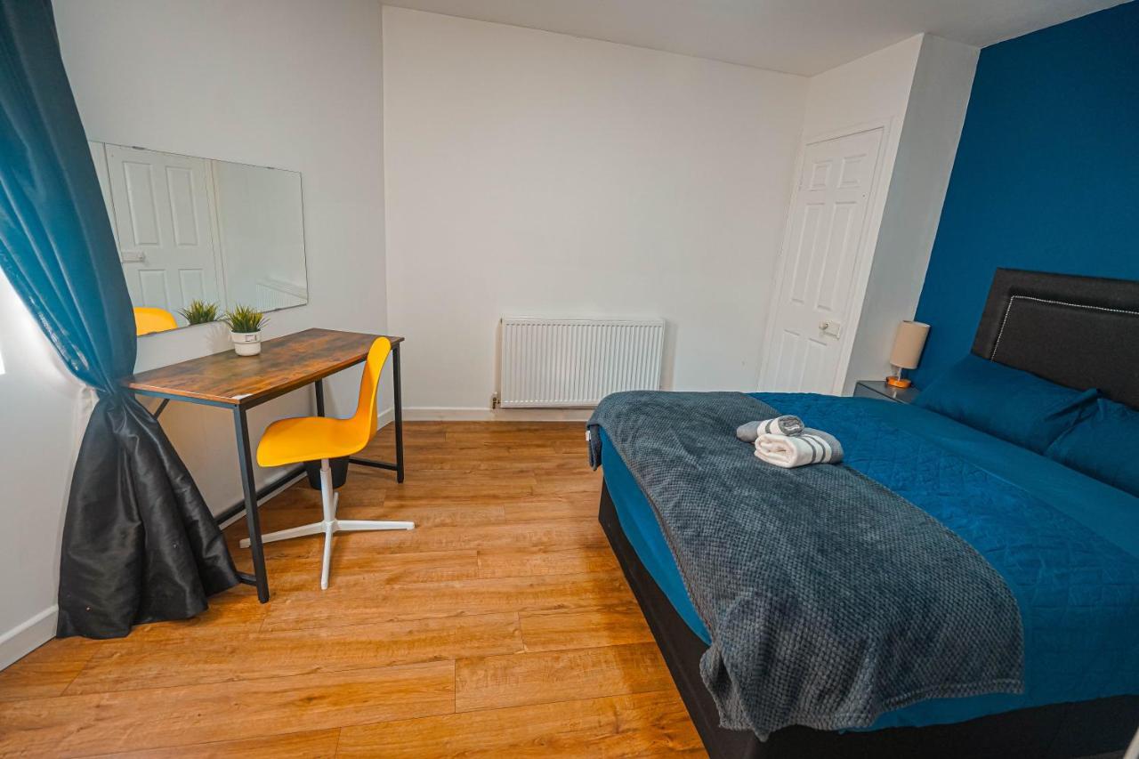 Private And Spacious 2 Bedroom House - Free Parking! Cardiff Ngoại thất bức ảnh