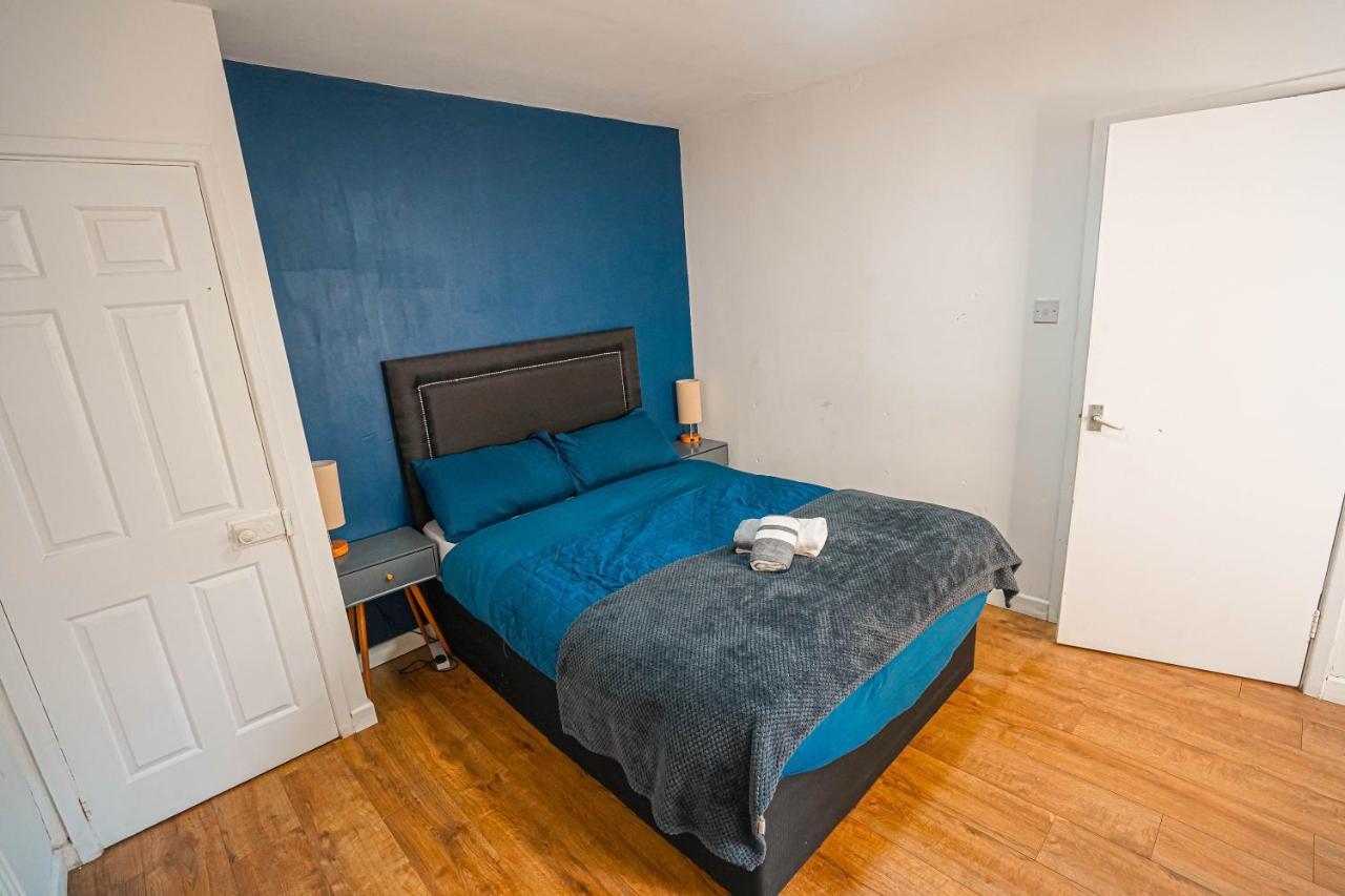 Private And Spacious 2 Bedroom House - Free Parking! Cardiff Ngoại thất bức ảnh