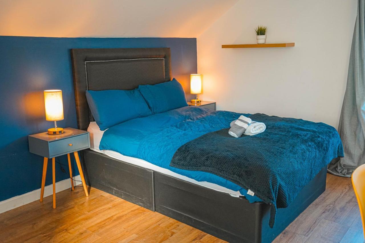 Private And Spacious 2 Bedroom House - Free Parking! Cardiff Ngoại thất bức ảnh